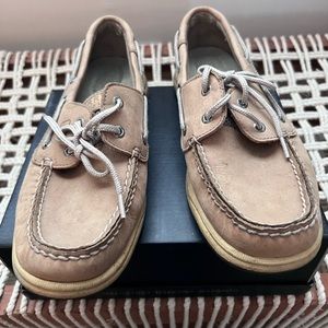 Women’s Sperrys